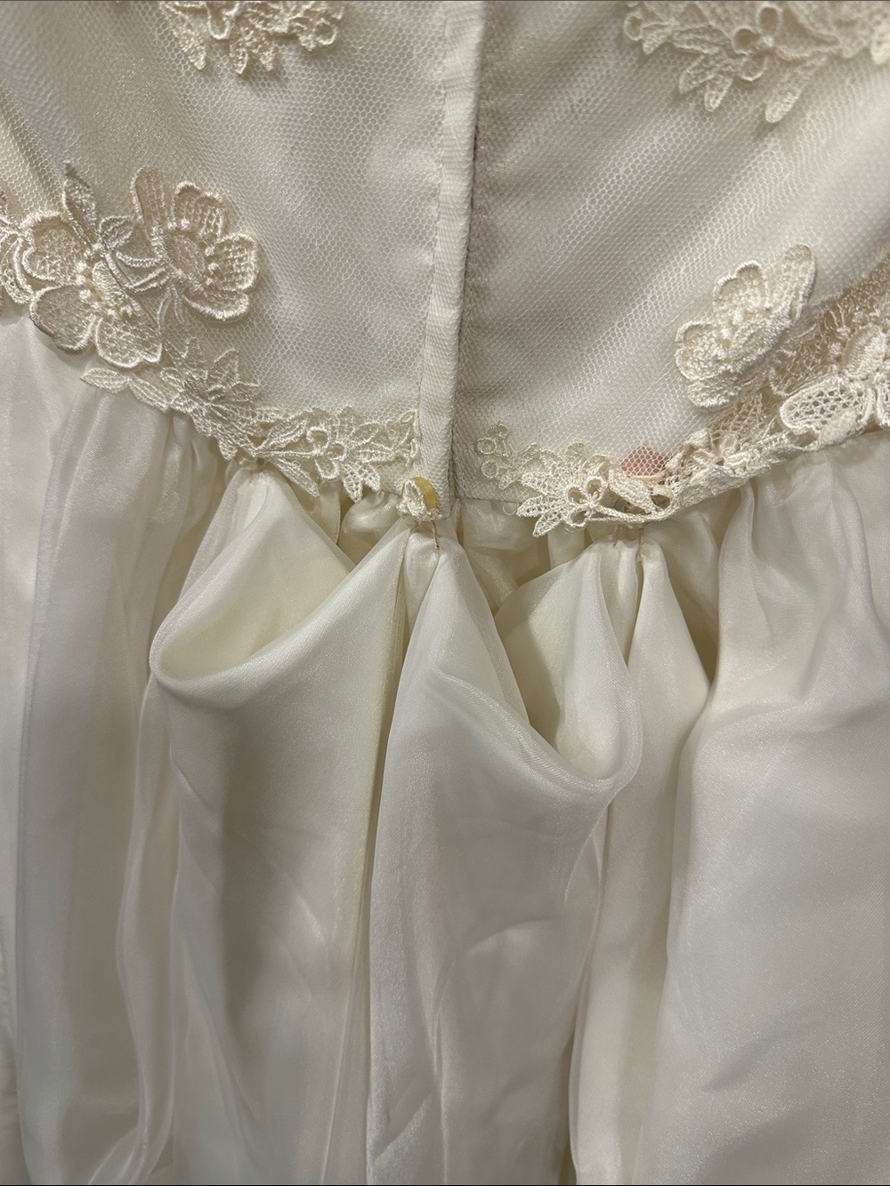 Vintage Ivory Lace wedding Dress lace veil - Picture 5 of 13